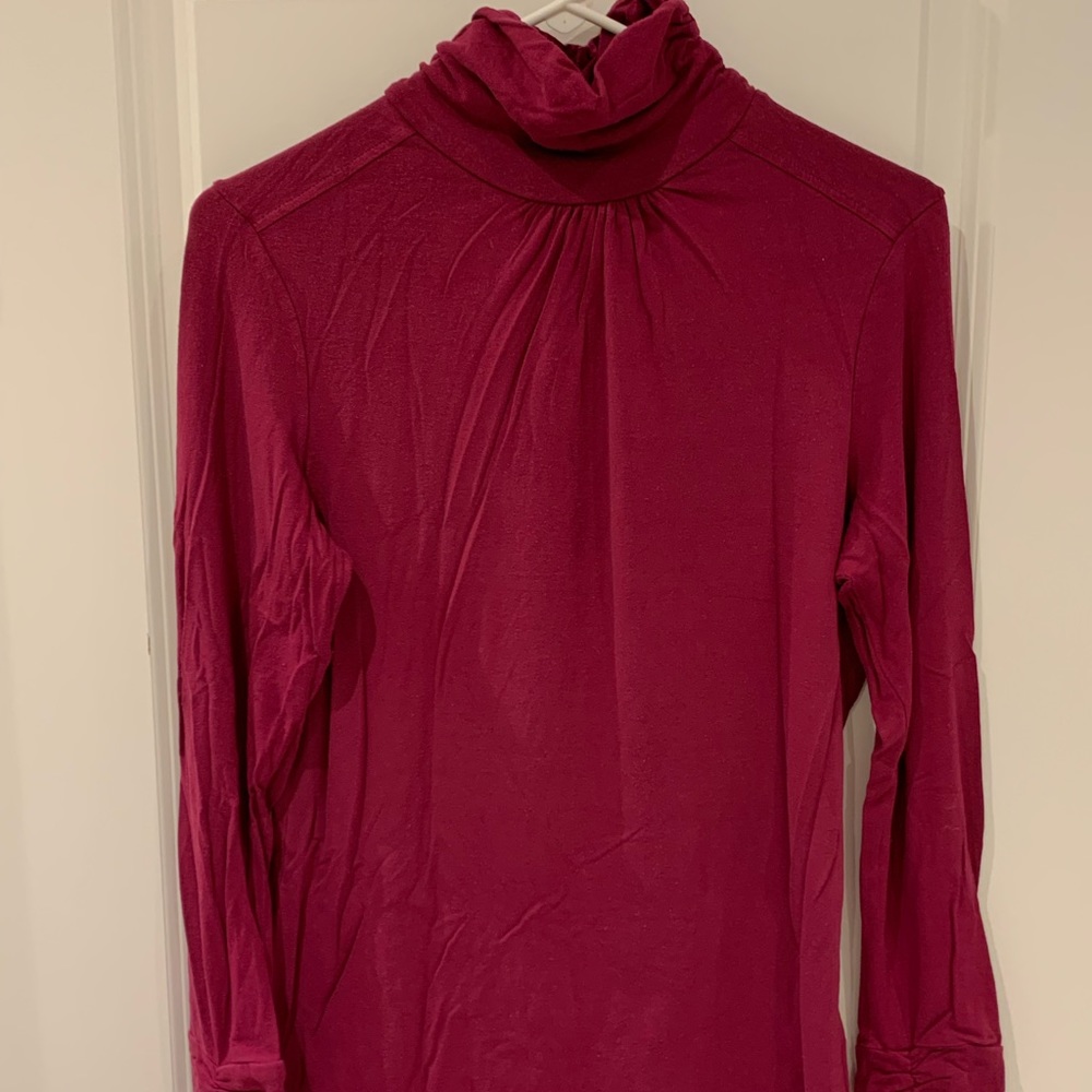 Cleo burgundy turtleneck, size M